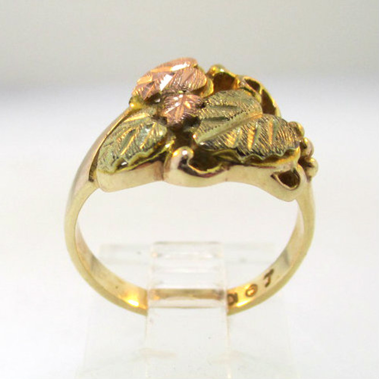 10K Black Hills Gold Pink and Gold Leaves Ring Size 6.25