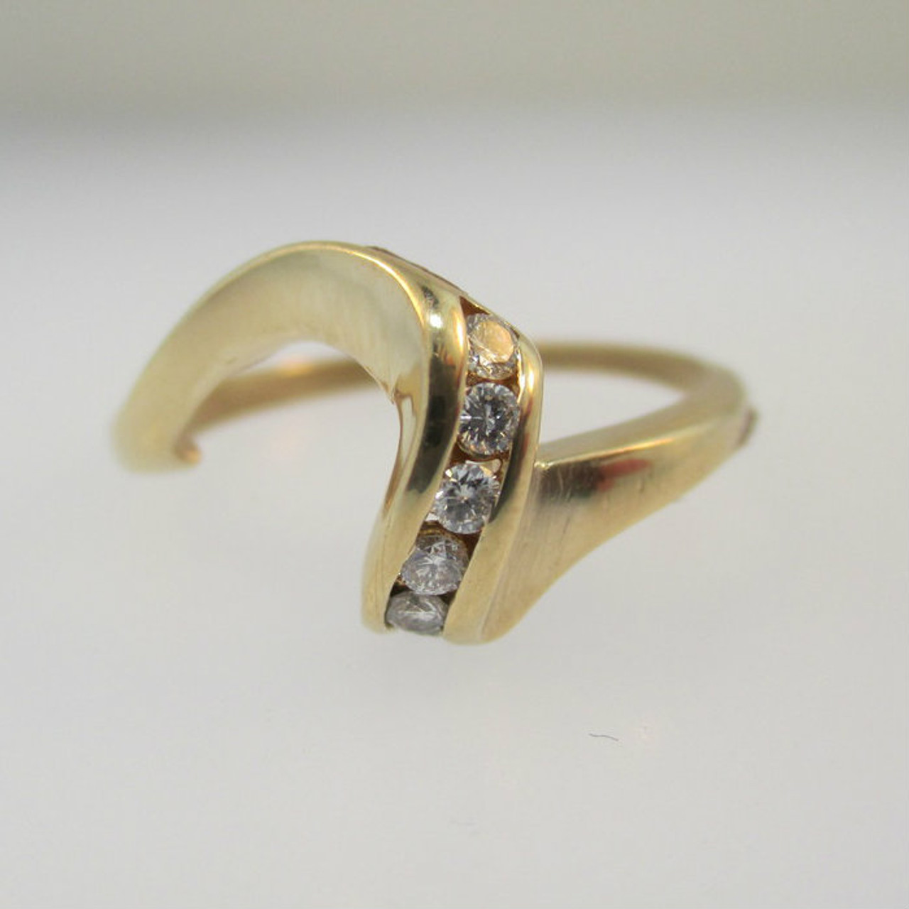 ring-guard-for-bridal-engagement-ring-in-14k-yellow-gold-(-size-6