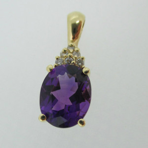 14k Yellow Gold Oval Amethyst Pendant with Diamond Accents