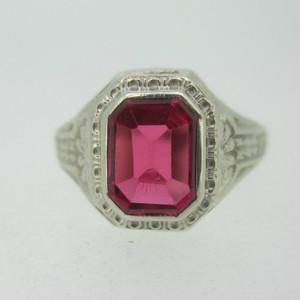 Vintage 10k White Gold Red Stone Ring Size 7 1/2