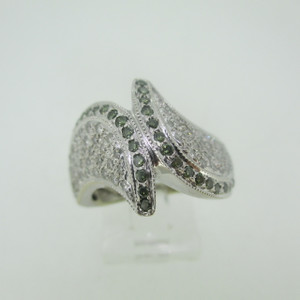 14k White Gold Diamond Fashion Ring with Colored Diamond Accents Size 6 3/4