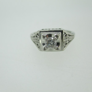 Vintage Platinum Approx .18ct Round Brilliant Cut Diamond Ring with Filigree Accents Size 6