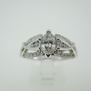 18k White Gold .40ct Marquise Cut Diamond Ring Size 7