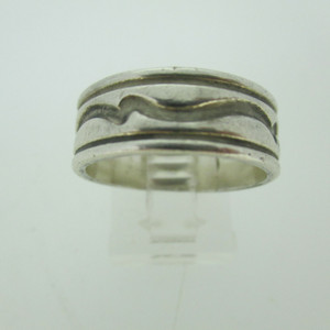 Sterling Silver Ring with Wave Design Size 9 