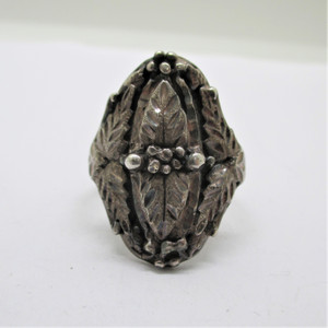 Black Hills Sterling Silver Grape Leaves and Clusters Ring Size 11