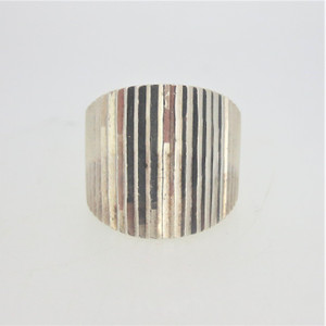 Sterling Silver Modern Vertical Line Design Ring  Sz 7.0