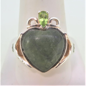 Sterling Silver Connemara Marble and Peridot Claddagh Ring Size 11
