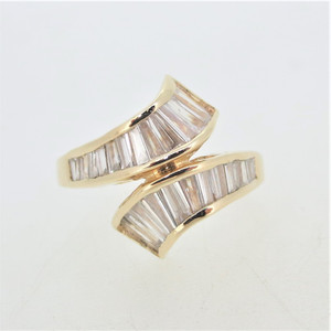 14K Yellow Gold Channel Set APP 1.0cttw Baguette Diamond Twist Fashion Ring Size 8