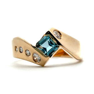 14K Yellow Gold Aqua Half Bezel Set Diamond Accent Ring Size 4.5