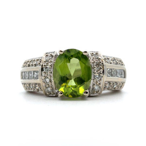 14K W Gold Peridot Oval Cut Diamond Accent Ring Size 5.5 14K W Gold Peridot Oval Cut Diamond Accent Ring Size 5.5