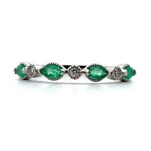 10K White Gold Emerald with Diamond Accents May Birthstone Stackable Ring Size 7 10K White Gold Emerald with Diamond Accents May Birthstone Stackable Ring Size 7