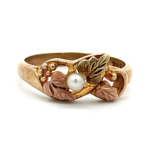 10K Yellow Gold Black Hills Gold Pearl Landstrom Ring Size 6 10K Yellow Gold Black Hills Gold Pearl Landstrom Ring Size 6