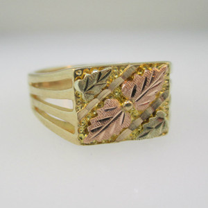 Landstrom 10k Black Hills Gold Ring Size 8 Landstrom 10k Black Hills Gold Ring Size 8