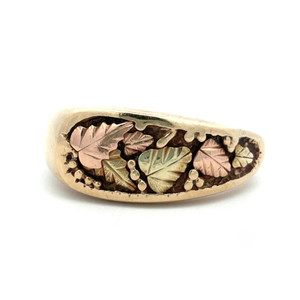 10K Black Hills Gold Coleman Co Oval Leaves Ring with Grapes Size 9.5