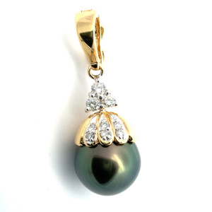 18K Yellow Gold Tahitian Pearl and Diamonds Flower Hinged Pendant 18K Yellow Gold Tahitian Pearl and Diamonds Flower Hinged Pendant