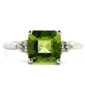 14k White Gold Approx. .02 Diamond Accented Square Peridot Ring Size 7 14k White Gold Approx. .02 Diamond Accented Square Peridot Ring Size 7