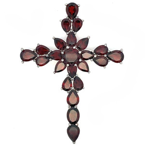 Vintage Sterling Silver Garnet Cluster Cross Pendant Vintage Sterling Silver Garnet Cluster Cross Pendant