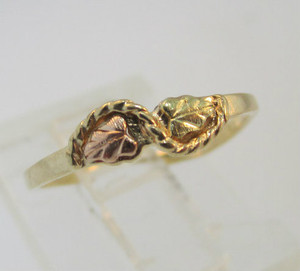 Coleman 10k Black Hills Gold Ring Size 3 ¼ 
