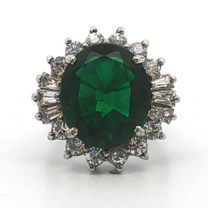 Sterling Silver Chrome Diopside Oval Cut With CZ Halo Fashion Ring Size 6