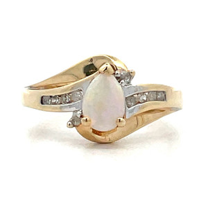 10K Yellow Gold Cabochon Teardrop Pear Opal With Round Diamond Accents Ring Size 7