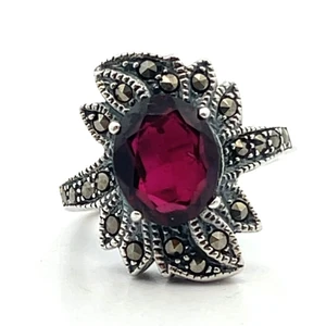 Sterling Silver Garnet Oval Cut With A Marcasite Halo Fashion Ring Size 6
