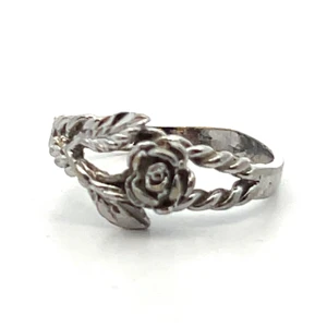 Sterling Silver Dainty Floral Band Ring Size 6.5