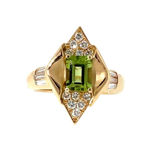 18K Gold .997ct Tourmaline Rectangle with Bilateral Vertical .553ctw Diamond Bezels Accent Kite-Shaped Frame Ring Size 7
