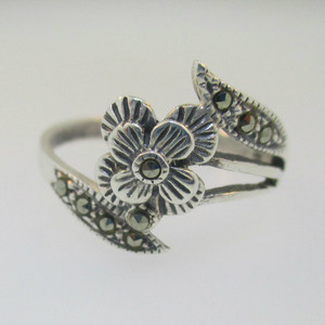 Sterling Silver Marcasite Flower Ring Size 8.75