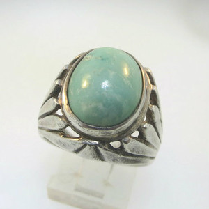 Vtg Sterling Mid-Century Modern Cabochon Sea Green Stone Ring Size 9 Unsigned