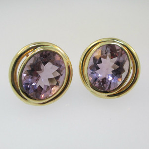 14k Yellow Gold Amethyst Stud Earrings