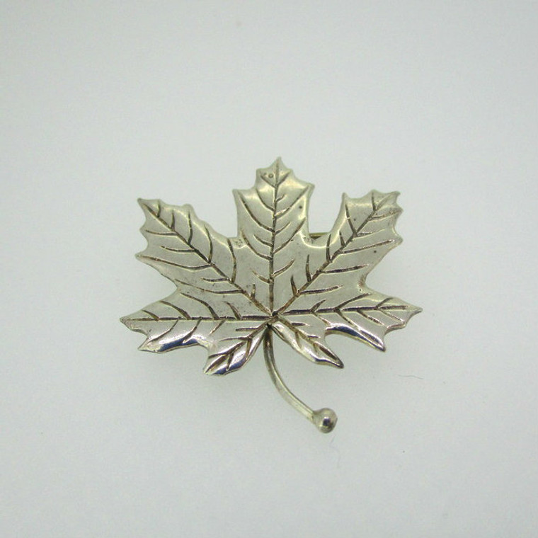 Sterling Silver Maple Leaf Pin Brooch 