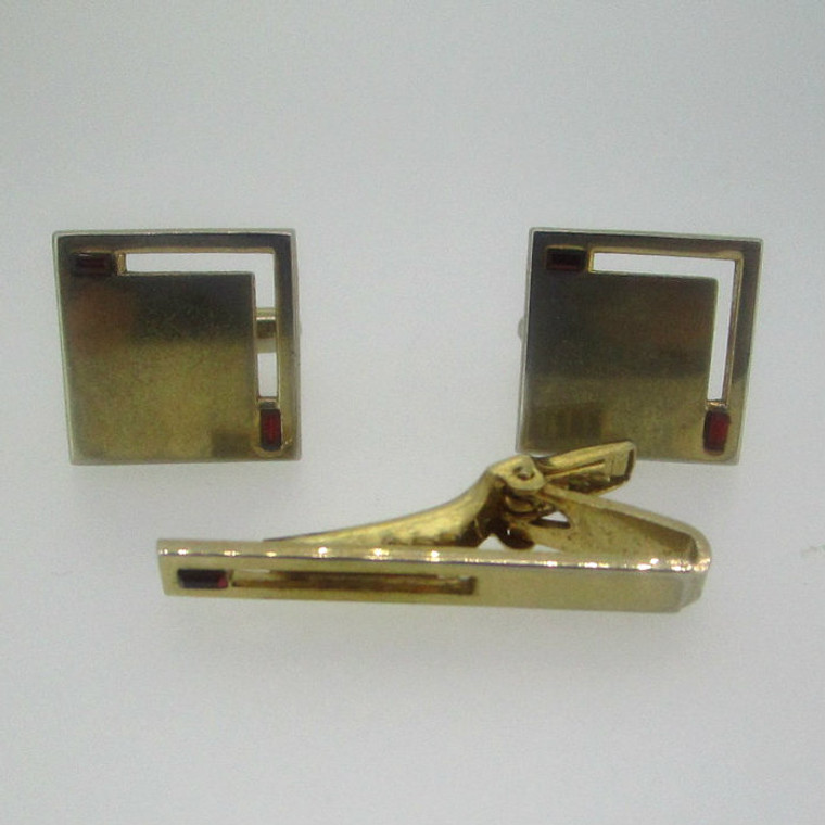 Gold Tone Anson Red Stone Cufflinks and Tie Clip Set