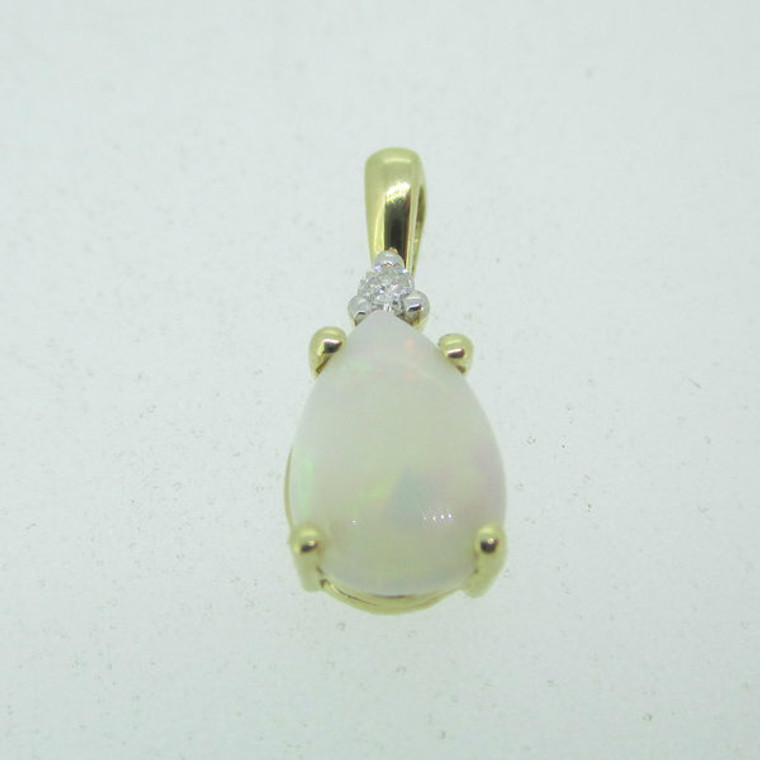 10k Yellow Gold Natural Opal Pendant 