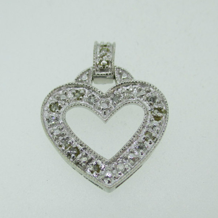 10k White Gold Round Brilliant Cut Heart Pendant 