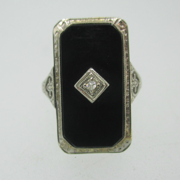  Vintage 14k White Gold Black Onyx Ring with a Diamond and Filigree Accenting Size 6 1/4