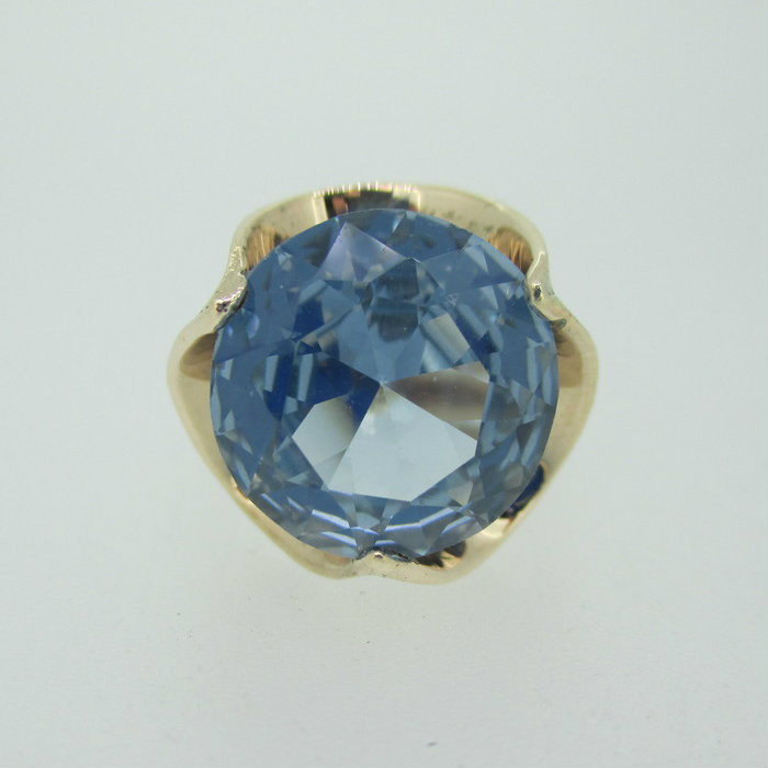 14k Yellow Gold Created Blue Stone Fashion Ring Size 6 1/4