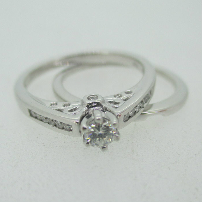 10k White Gold .15ct Round Brilliant Cut Diamond Ring with Wedding Band Size 7 1/4