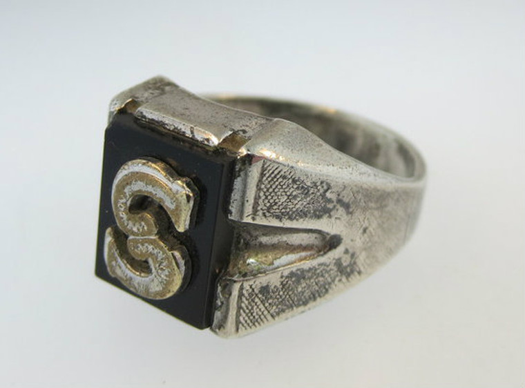 Sterling Silver with ‘S’ Initial on Black Onyx. Size 6 ½ *