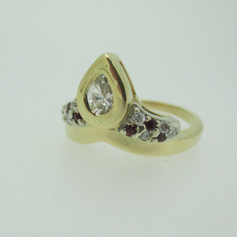 14k Yellow Gold Approx .40ct Pear Shape Diamond Ring with Ruby and Diamond Accents Size 8 1/2