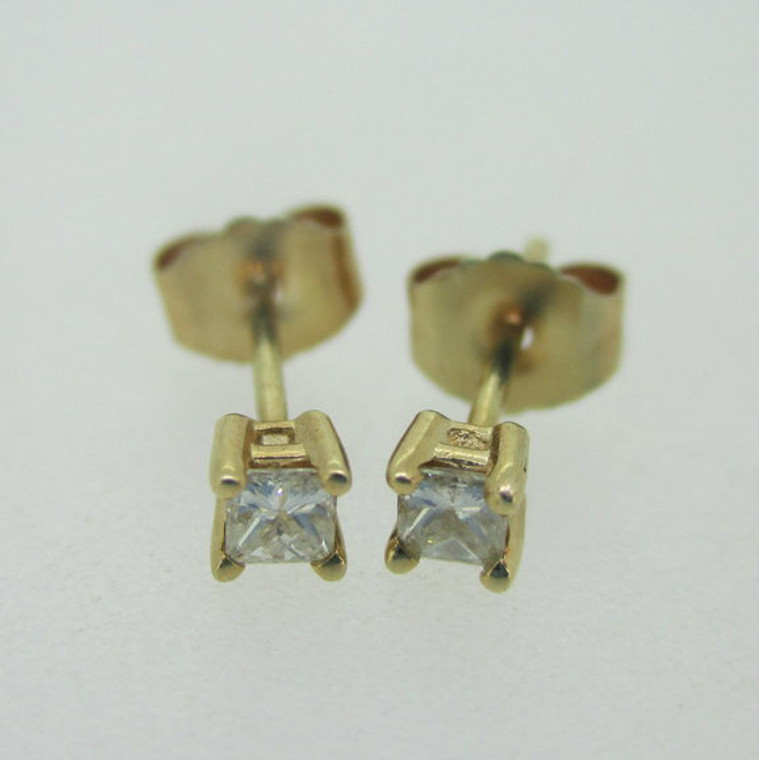 14K Yellow Gold Diamond Stud Approx. .15ct TW Earrings