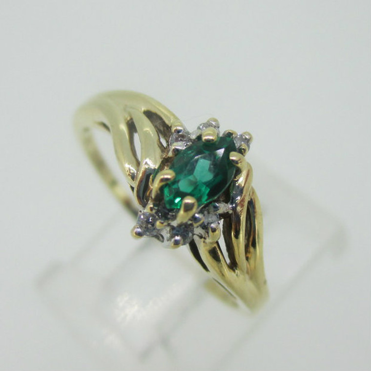 10K Yellow Gold Created Emerald Diamond Accent Ring Size 6