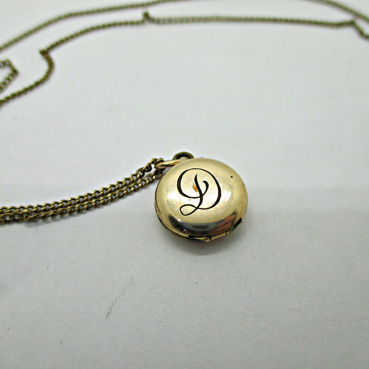  Vintage Gold Filled Gold Toned Circle Photo Locket Letter "D" Design with 13.5" Chain