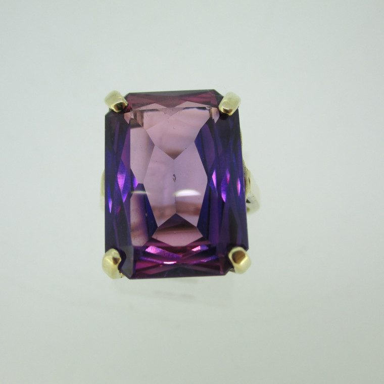 10k Yellow Gold Amethyst Fashion Ring Size 5 1/4