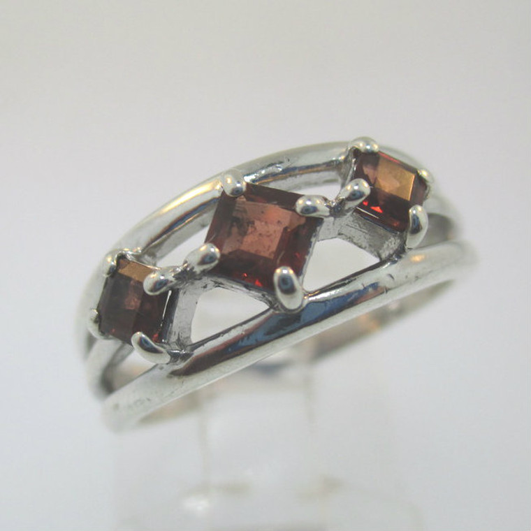 Sterling Silver Garnet Three Stone Ring Size 6