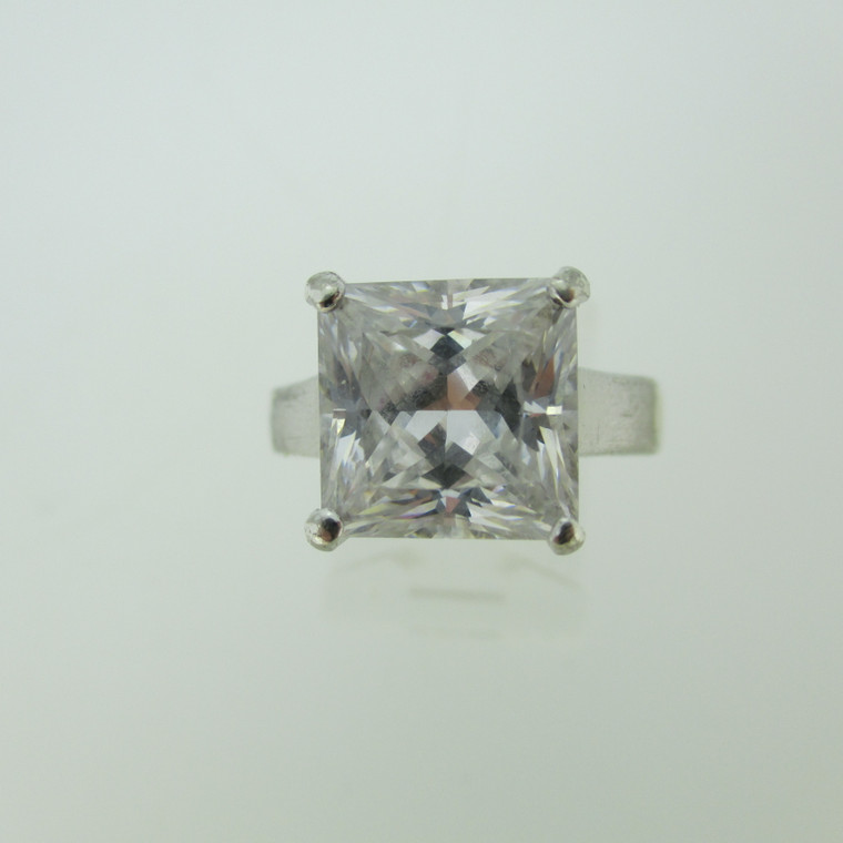 Sterling Silver Ring Clear CZ Princess Cut Size 6 