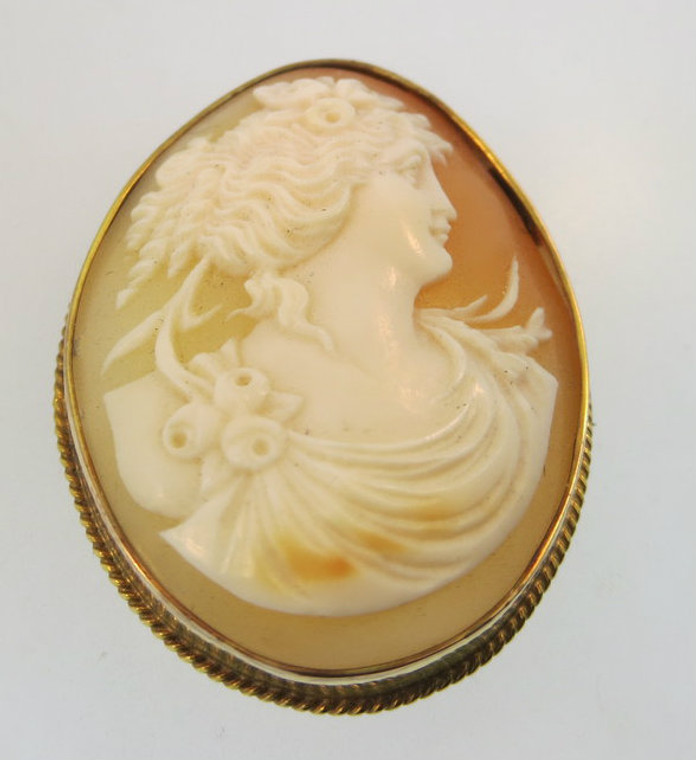 Vintage Gold Filled Conch Shell Cameo with Brooch with Roses on Lady