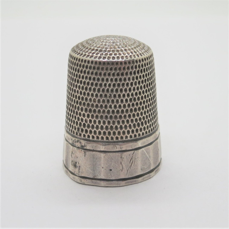 Antique Sterling Silver Simons Brothers 18-Panel Thimble Size 12 No Monogram