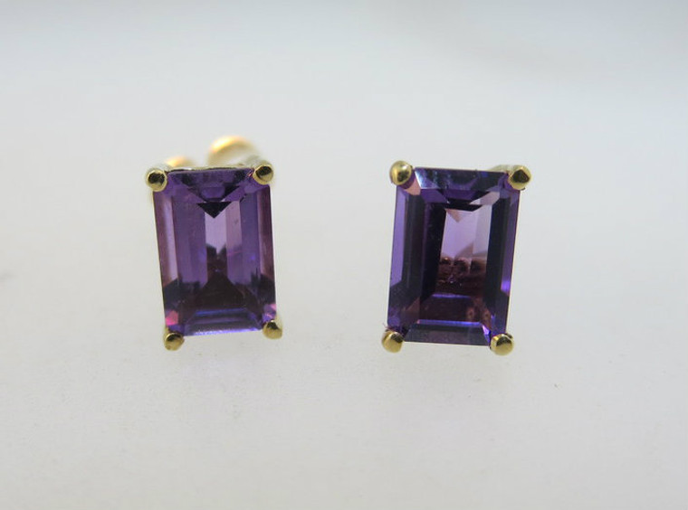 10k Yellow Gold Emerald Cut Amethyst Stud Earrings 