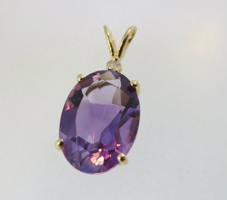  14k Yellow Gold Amethyst Pendant with 1 Accent Diamond