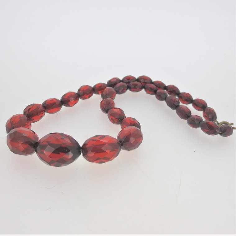 Vintage Red Faceted Graduated Size Bead Necklace